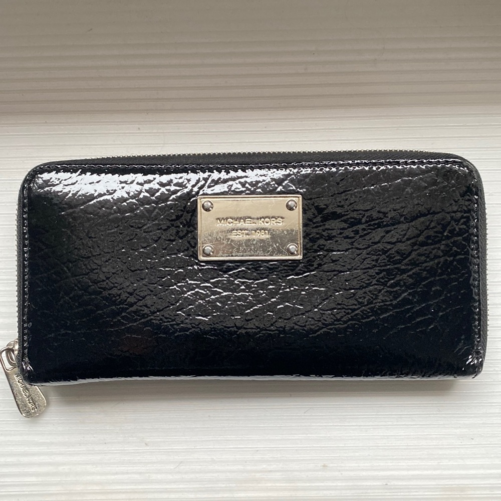 Michael Kors Shiny Black Leather Wallet